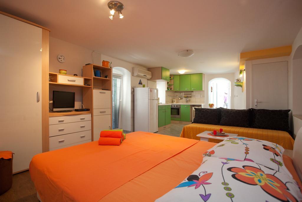 Paradise Apartment With Big Sunny Terrace In The Old Town, Few Meters From The Sea & Riva Promenade Сплит Стая снимка